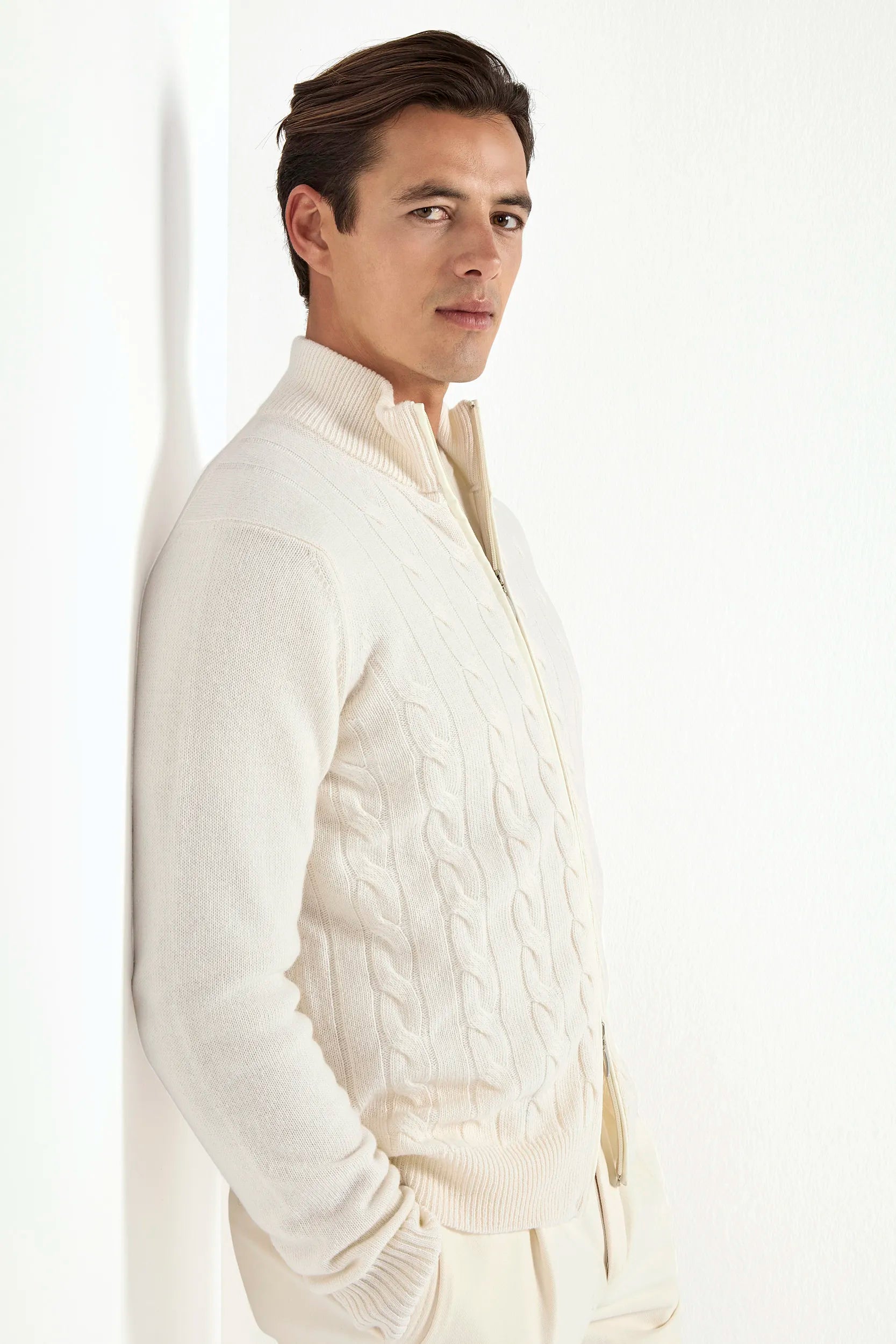 White cable knit cashmere blend full zip – Made in Italy