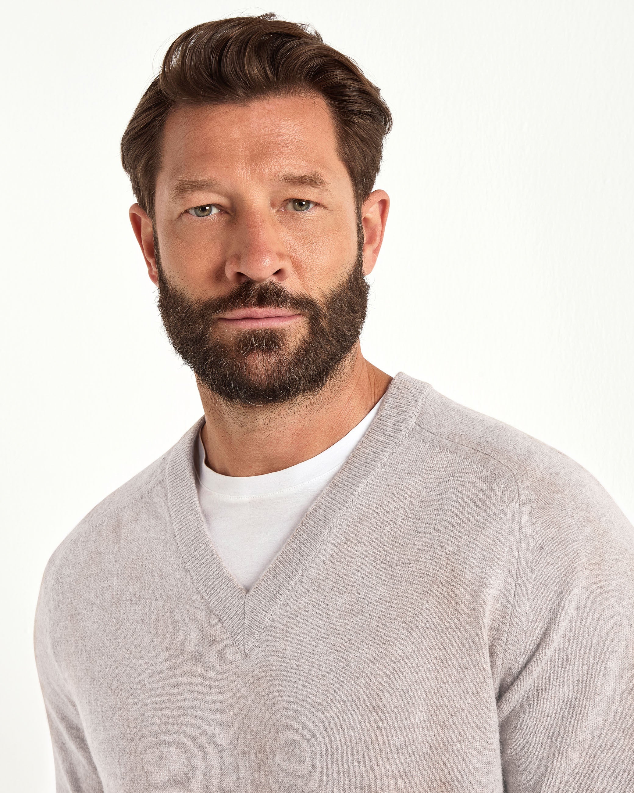 Sand v-neck sweater - Made in Italy